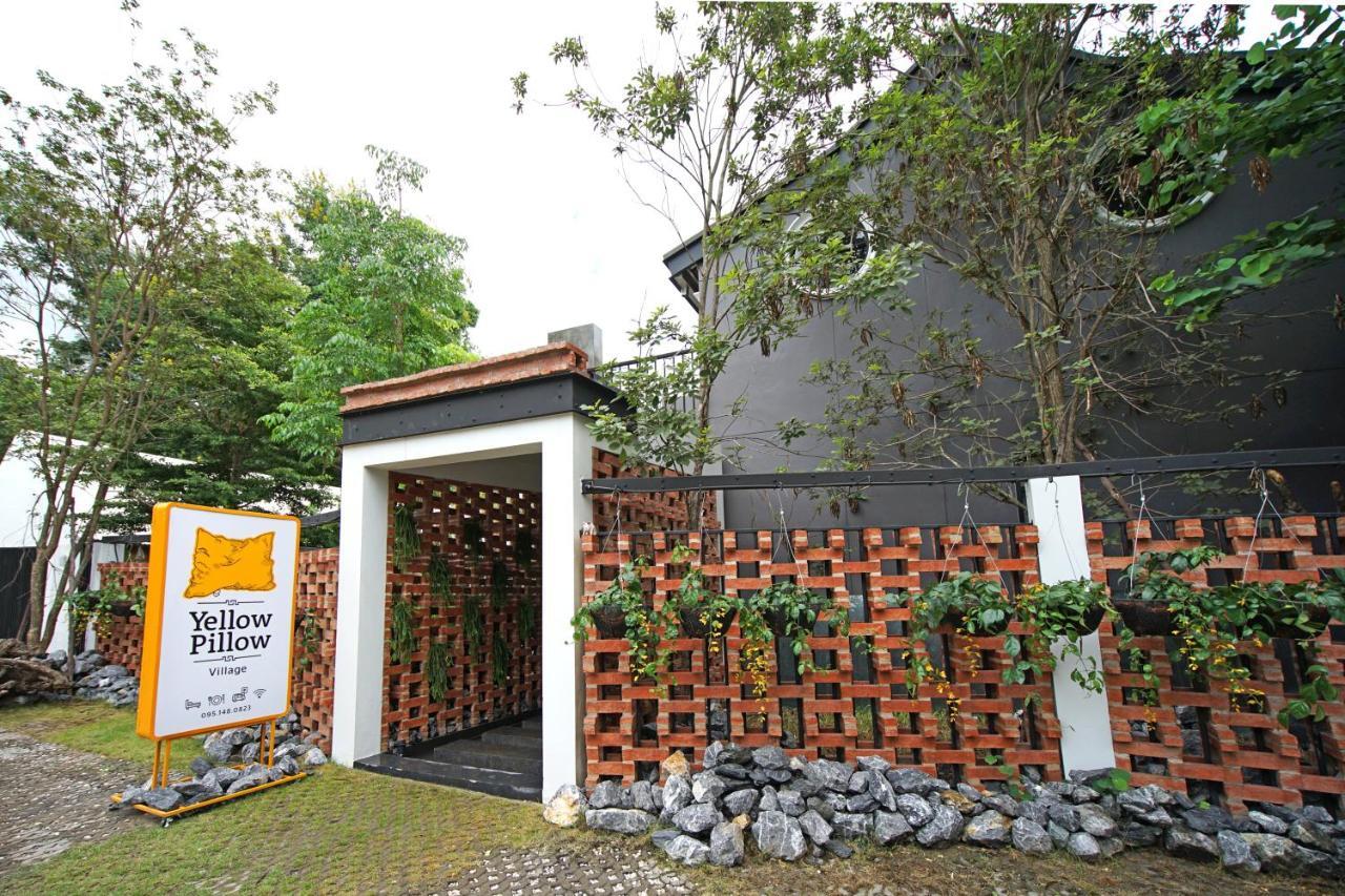 Yellow Pillow Village Chiang Mai Exterior foto